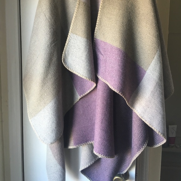 Spring cape - Picture 2 of 3